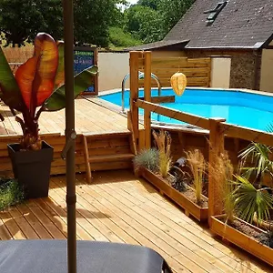 Le Vieux Moulin - Detached With Garden Views And Pool , Guégon Francia