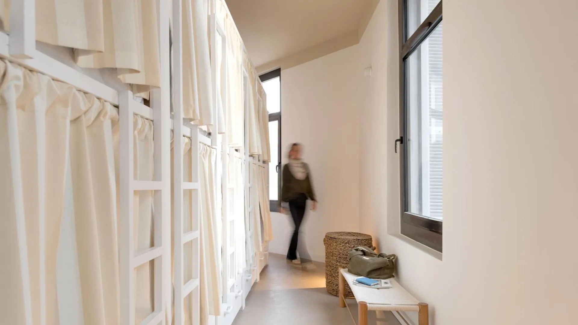 Slo Hostel 니스